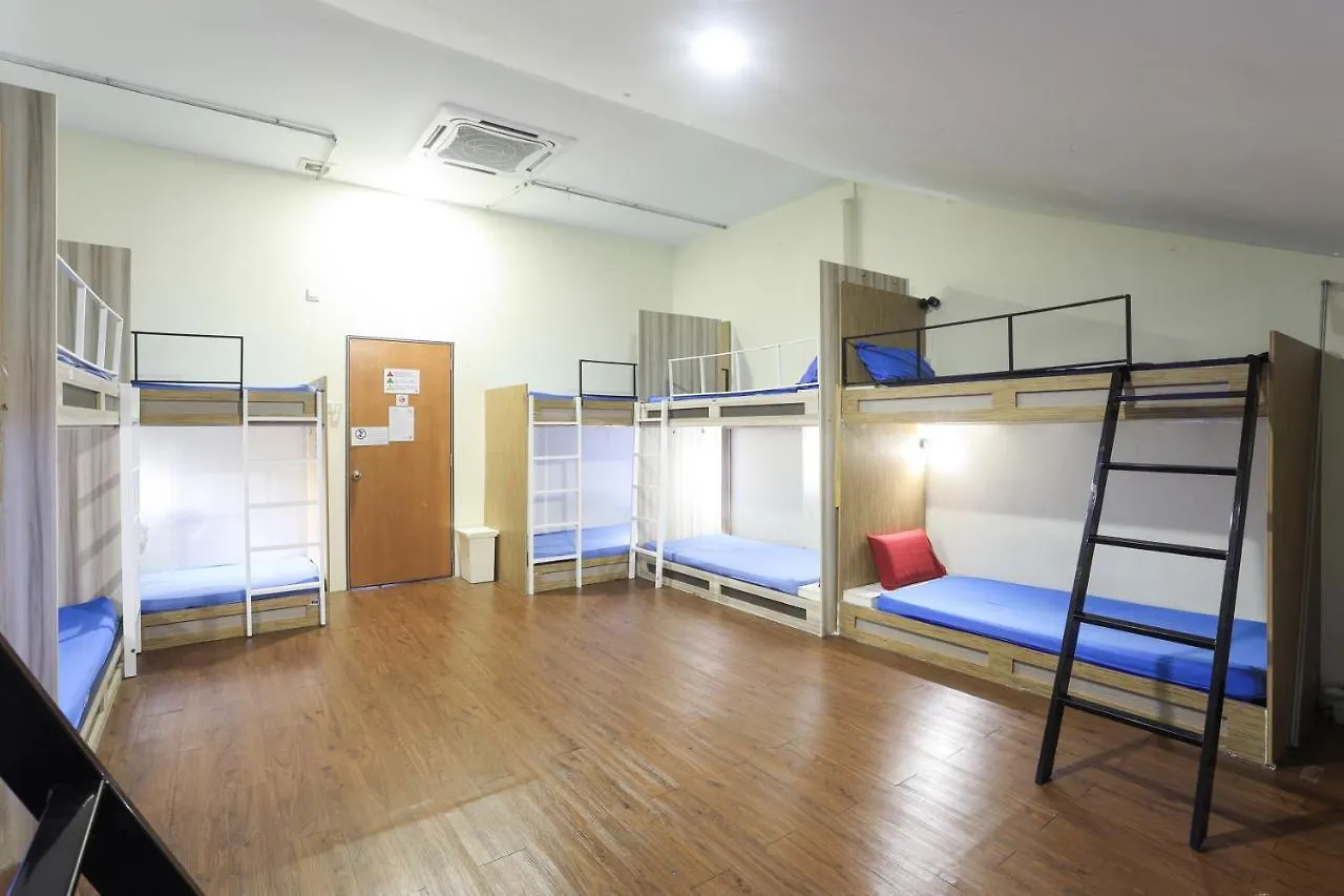 Spot On 90236 Zigzag Travellers Home Κουάλα Λουμπούρ